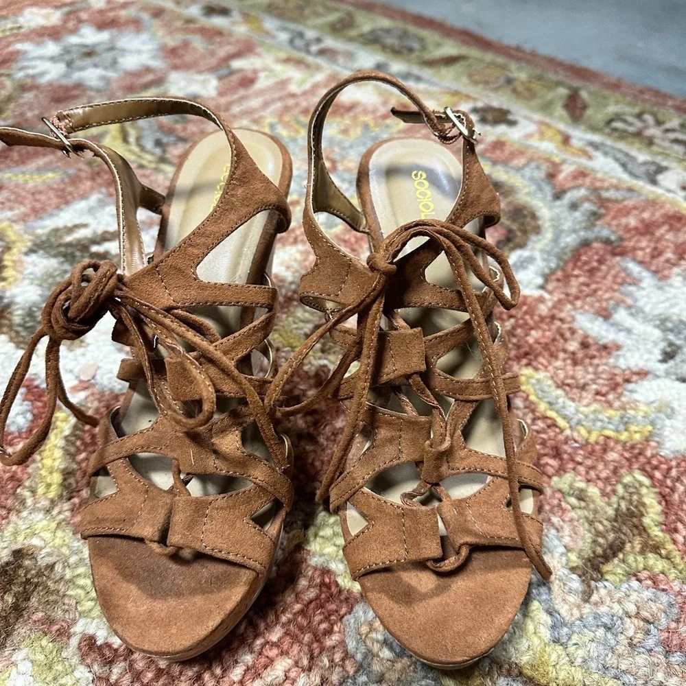 Wedge sandals platform